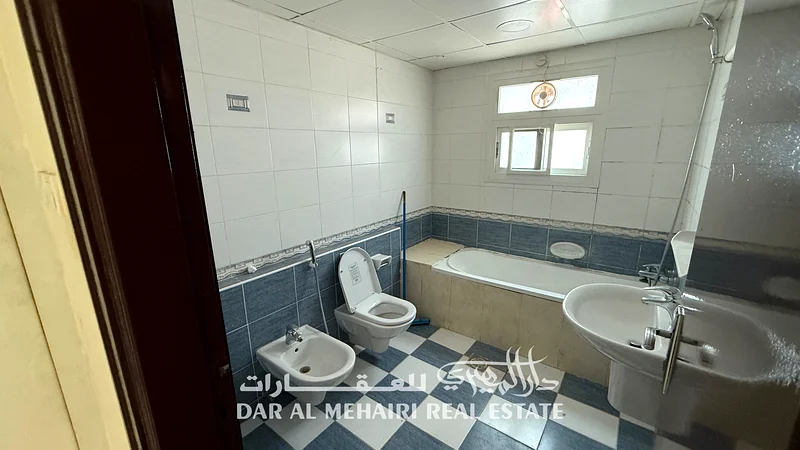 شقة فاخرة من 3 غرف نوم في نEMA آل برشا63743507644675113