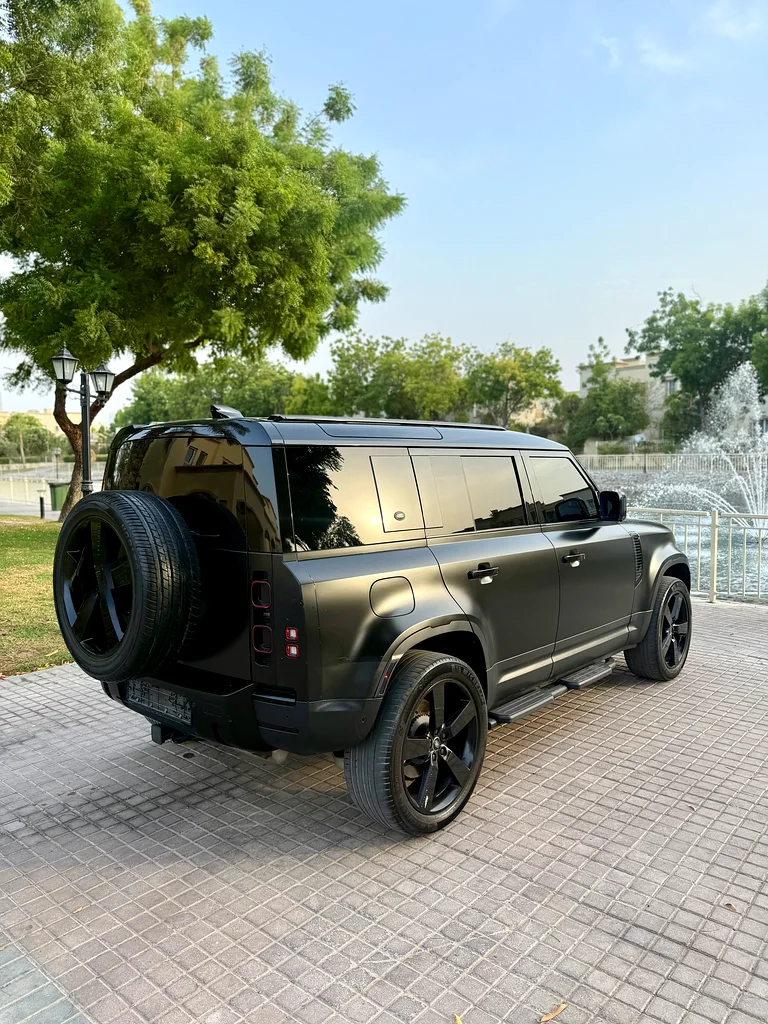 2020 Defender 110 SE P400, American specs, clean Carfax, 185,000 km driven63482718711681111