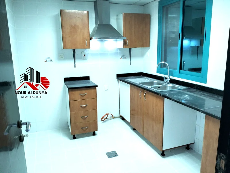BEST OFFER: NEAR METRO: HUGEST 1 BHK EVER WITH 2 BATHS,CLOSE KITCHEN,CENTRAL GAS,BALCONY,BUILT-IN WARDROBES,COVERED PARKING,ALL AMENITIES,RENT 58K63755996563201113