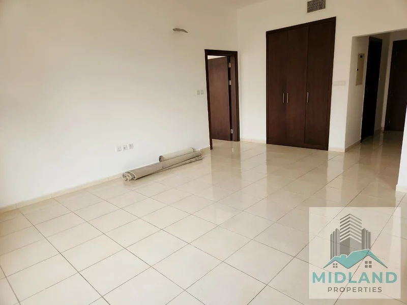 Nice & Huge | Vacant | Un-furnished | 1 Bedroom + Study | Jvc63786327232259113
