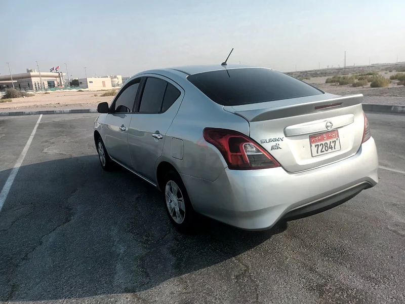 Nissan Sunny 201963484157497089113
