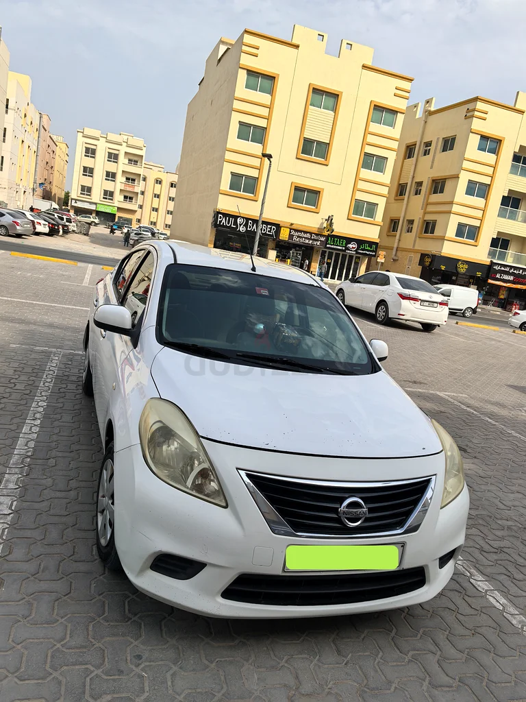 نيسان سني 2014 عائلية مستعملة63484157347971111