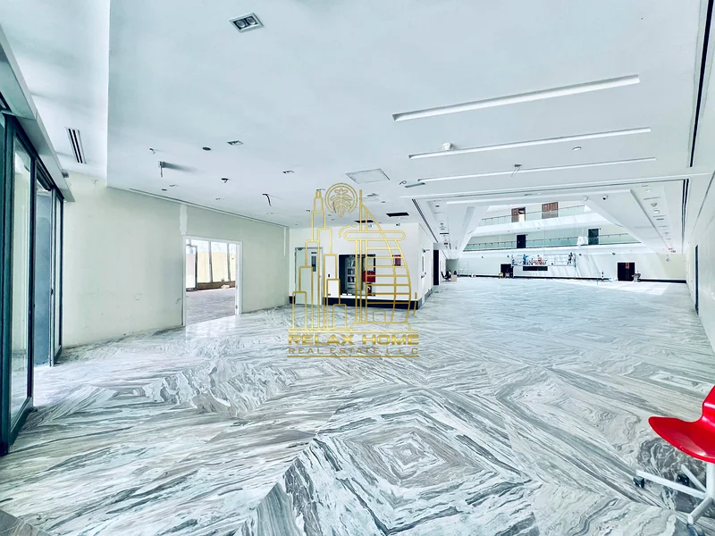 Spacious Office | Fully Renovated | Prime Location | Near Sheikh Zayed Road63621100678274113