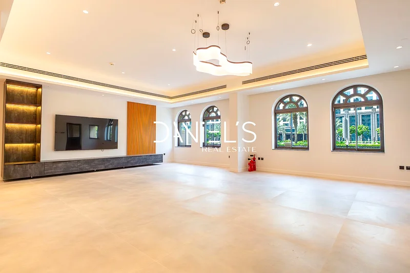 Fully Renovated | Highest Standard | Vacant64007796727811112
