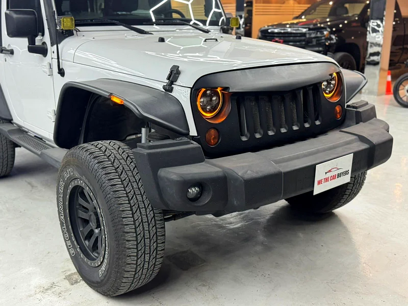 JEEP WRANGLER 2013 60000 KMS ( SUPER-CHARGED ) MODIFIED LOTS OF EXTRAS GCC SPECS ( MANUAL GEAR )63489845212675113
