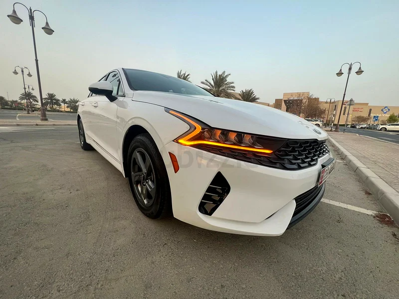 Kia K5 LXS 2021 | Pearl White | Excellent Condition | AED 41,00063482280054657112