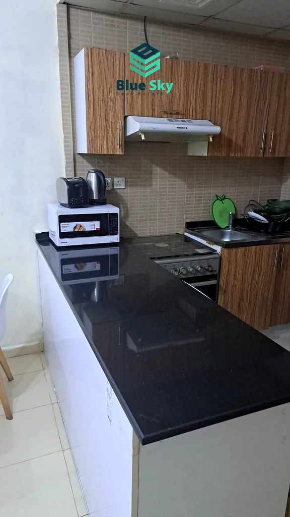 luxurious 1bed room | city towers | prime Location63890689709697112