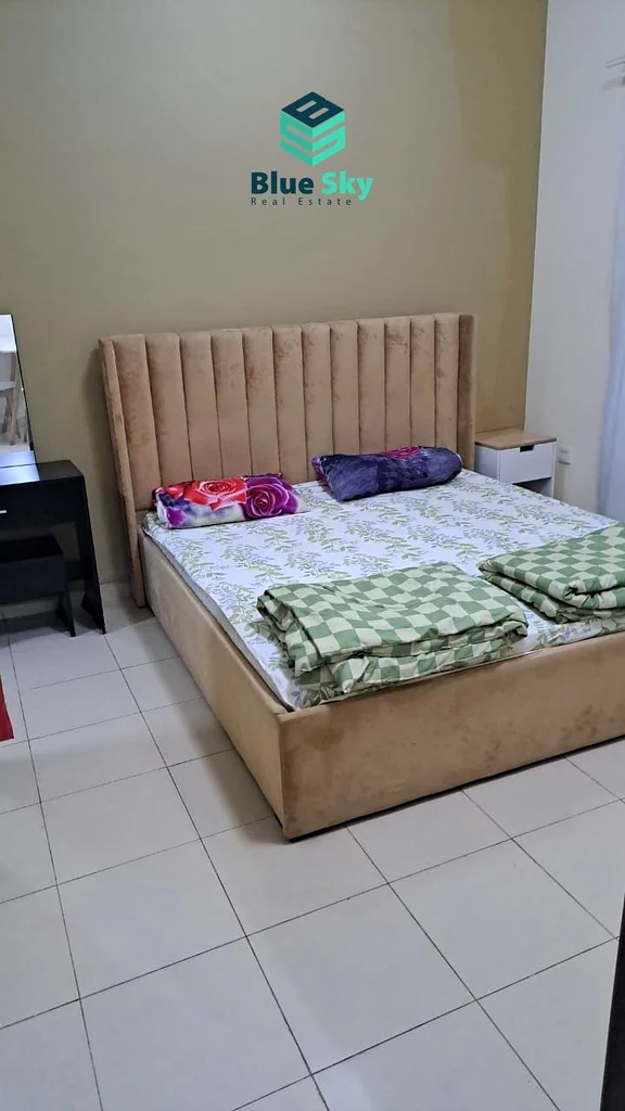 luxurious 1bed room | city towers | prime Location63890689709697113
