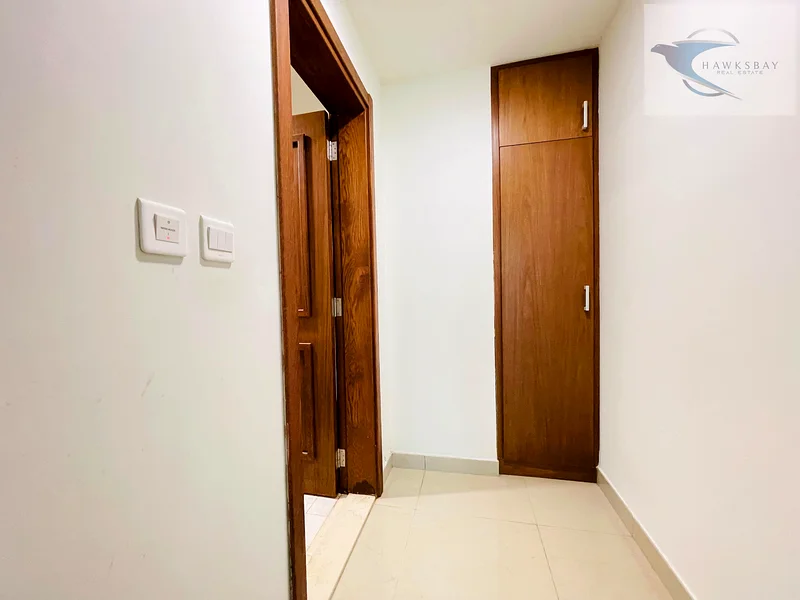 شقة كبيرة من غرفتين نوم | شرفة | جميع المرافق | موقف سيارات63625224293890112