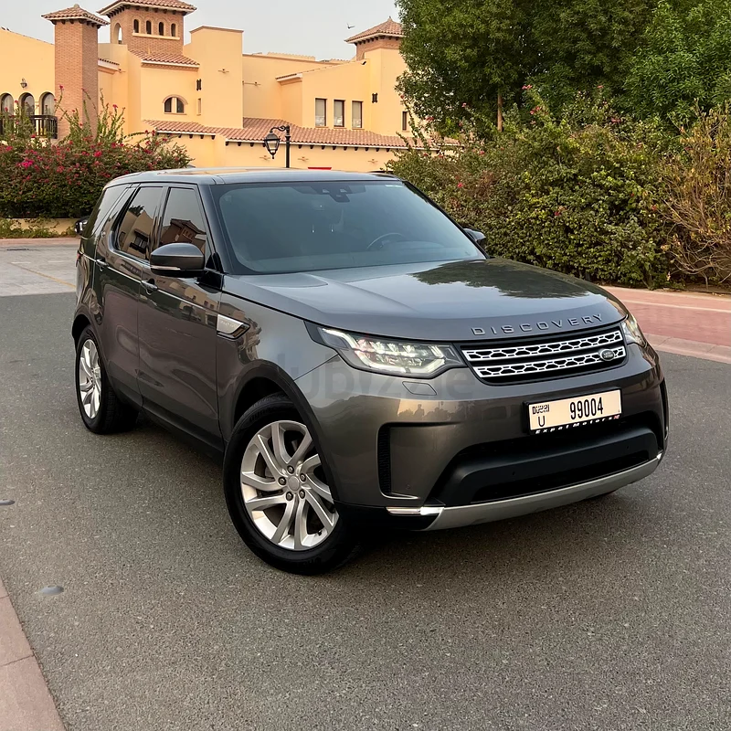 2018 Land Rover Discovery with Full service history63482718362626112