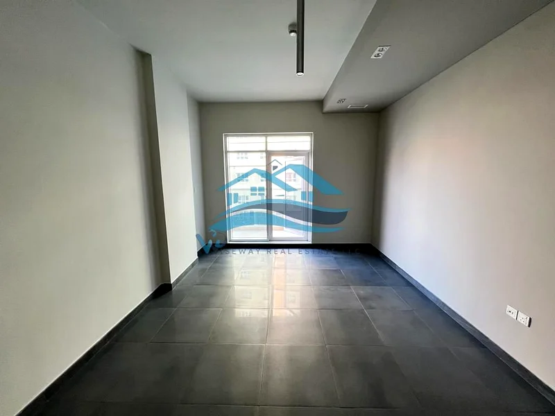 MOST DEMANDING | PRIME LOCATION | VACANT ON TRANSFER63977768626178112