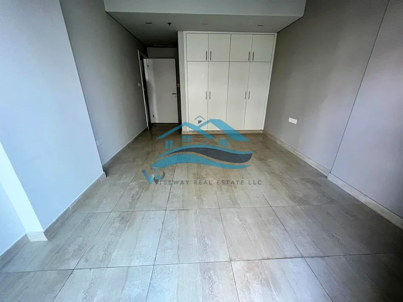 MOST DEMANDING | PRIME LOCATION | VACANT ON TRANSFER63977768626178114