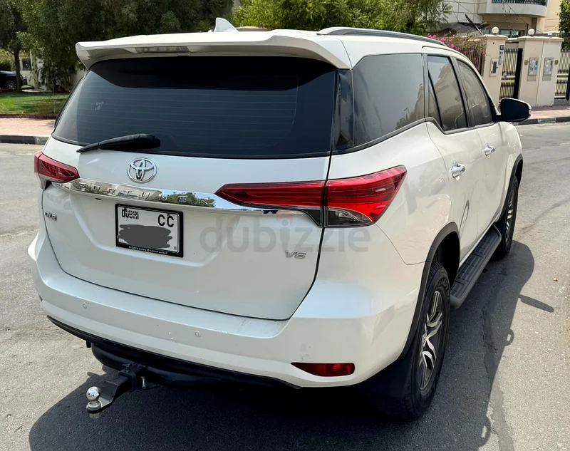 Toyota Fortuner GXR 4.0 V6 2017 in excellent condition63613132419586114