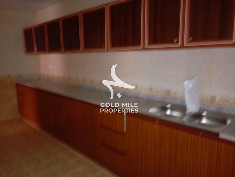 FAMILY BUILDING || PRIME LOCATION || NEAR TO METRO ||63654981995523112