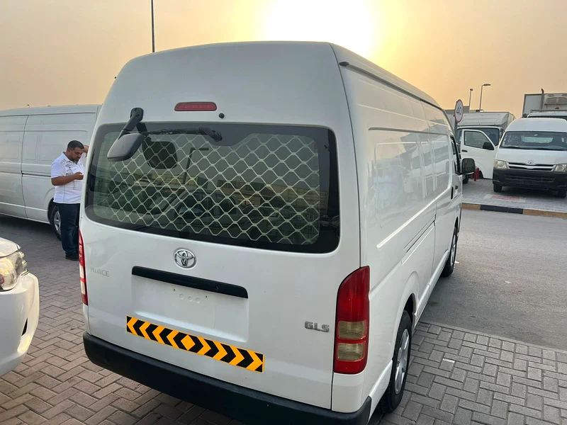 2018 Toyota Hiace Cargo Highroof63484347882371114