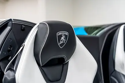 2024 Lamborghini HURACAN — миниатюра 14