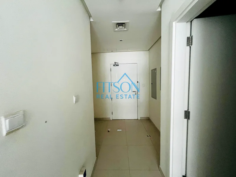 VACANT AND READY TO MOVE | GOLF VIEW UNIT63739165915649114