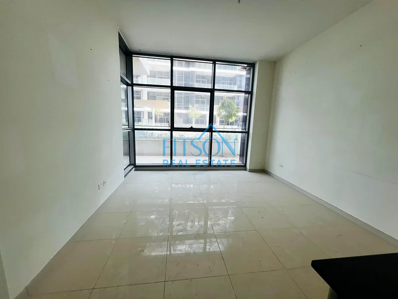 VACANT AND READY TO MOVE | GOLF VIEW UNIT63739165915649111