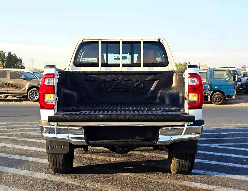 HILUX PATROL / AUTO 4WD 2.7L/ WIDE BODY/ FULL OPTION / LOT# 3022563487915263489114