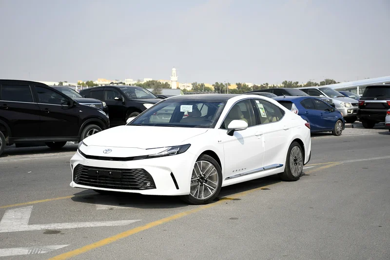 2025 Toyota Camry 2.5L LE Hybrid  (Saudi Spec) GCC634846011632651117