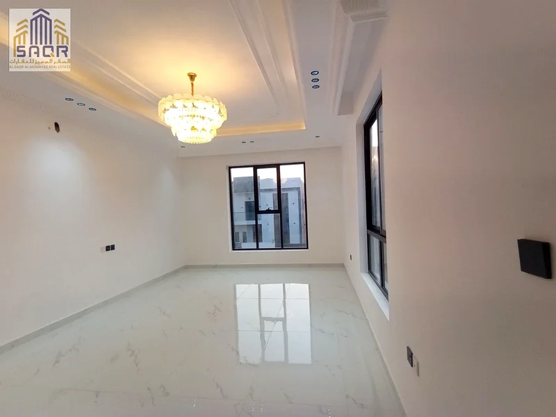 فيلا على شارع وحارة / ملكية تامة بدون رسوم خدمة سنوية / بسعر خاص يشمل الرسوم63911828104577113