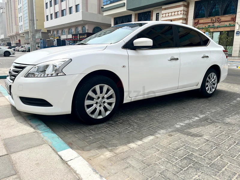 Nissan sentra 2019 Gcc 1.8L63484188859779111