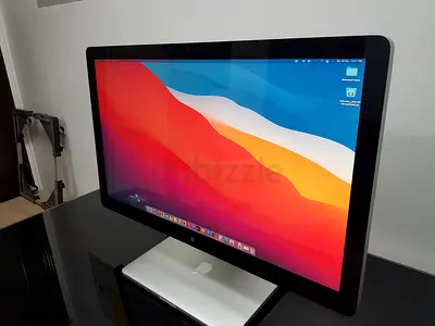 Apple iMac 27-Inch just a small crack on one corner