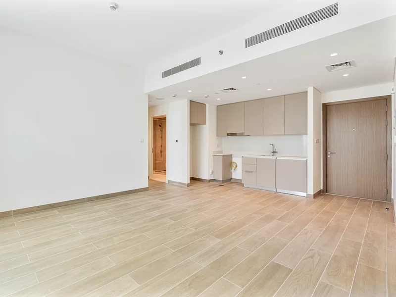 High Floor | Canal and Pool View | Multiple Cheque63760309960835113