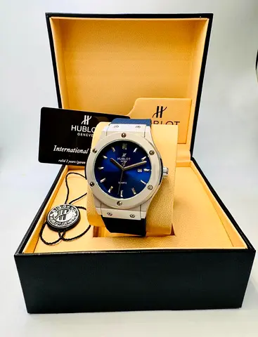 Luxurious Hublot Blue Dial Watch - Stylish and Elegant
