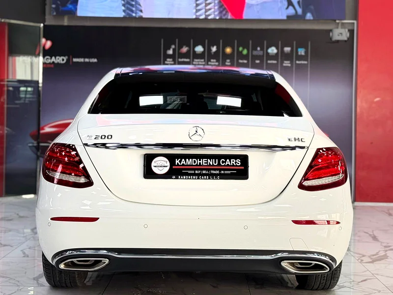 EMI 2600 | Mercedes-Benz E200 Premium | 2018 | GCC Specs | 81,000 KM Original Paint | UNDER WARRANTY63488379777409113