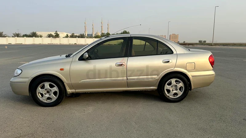 Nissan sunny63484315327618113