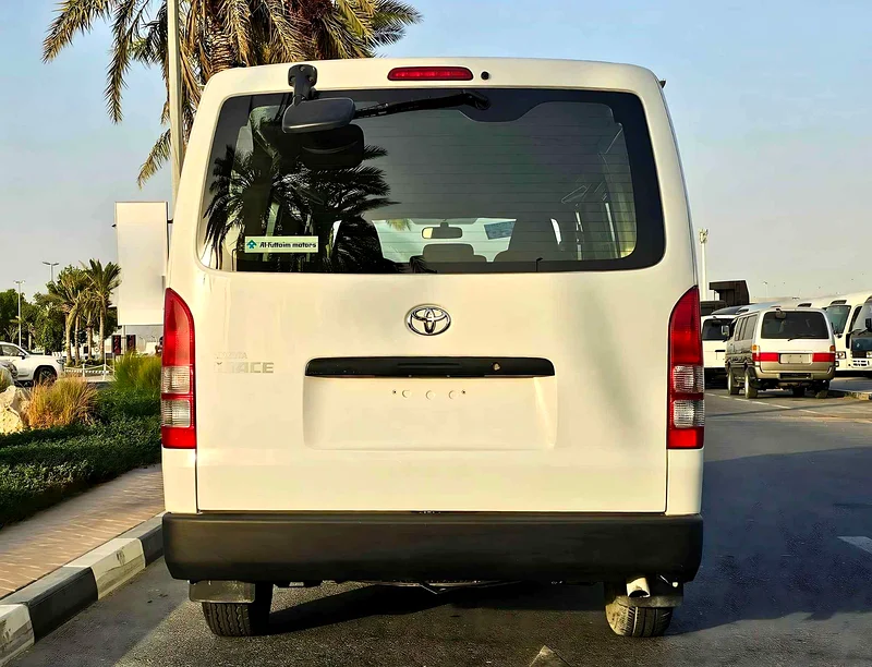 Hiace CARGO PATROL / GCC / STANDARD ROOF / LOT# 2606263484347911299113