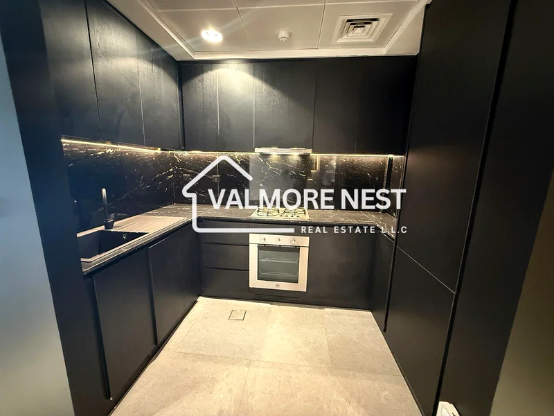 Great Finishing | Spacious Studio | Vacant available in 4/6 cheques63788759387907111