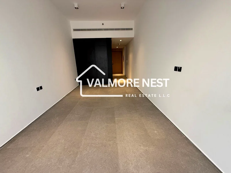 Great Finishing | Spacious Studio | Vacant available in 4/6 cheques63788759387907112