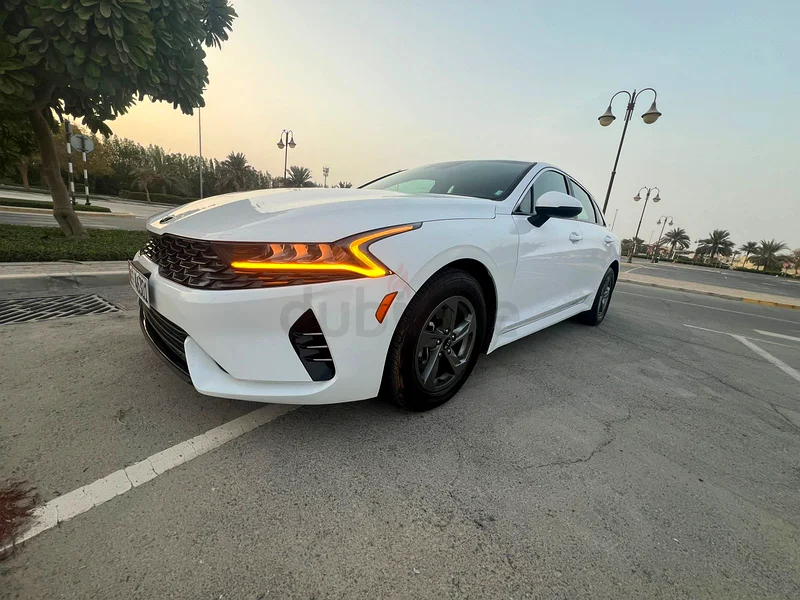 Kia K5 LXS 2021 | Pearl White | Excellent Condition | AED 41,00063482280054657113