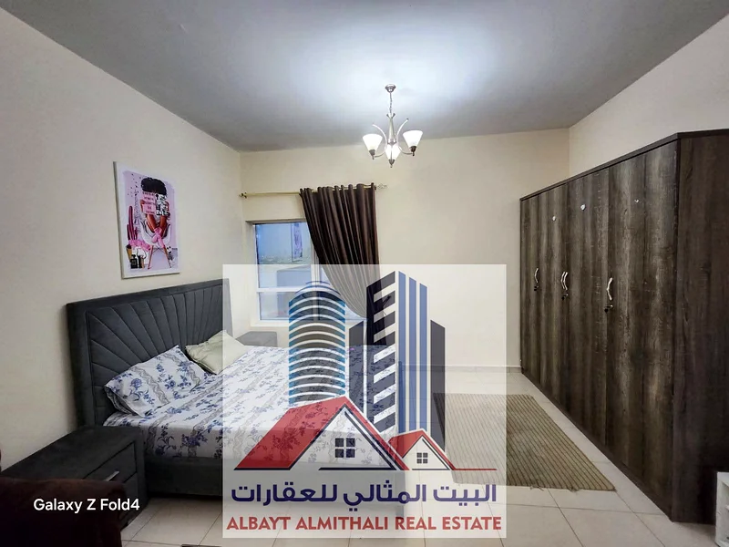 **شقة ب studio للإيجار في الروضة 3 – 2,400 درهم شاملة جميع الفواتير!**63718855460482110
