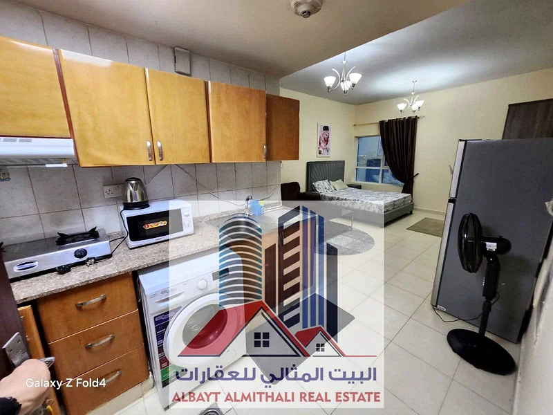 **شقة ب studio للإيجار في الروضة 3 – 2,400 درهم شاملة جميع الفواتير!**63718855460482114