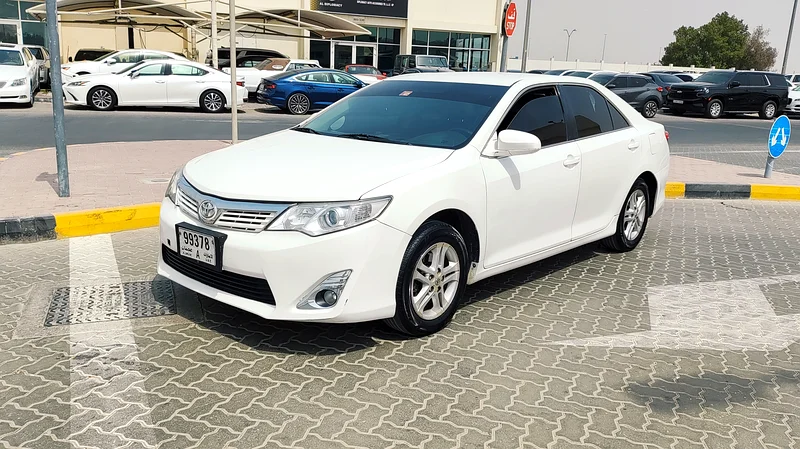 TOYOTA CAMRY 2015 GCC FULL AUTOMATIC FULL OPTION PERSONAL DRIVING VERY CLEAN CAR63484632062850114