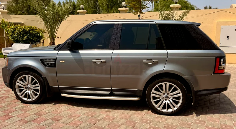 رينج روفر سبورت 2013 - سيارة دفعٍ رباعي فاخرة | 30,000 درهم إماراتي (قابل للتفاوض)63489005088897113