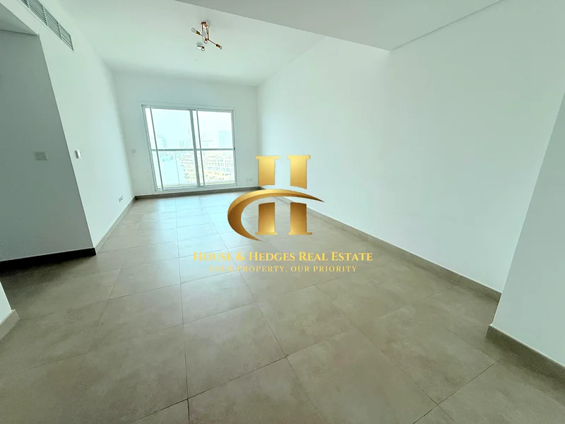 واسع | مطبخ مجهز | جاهز للانتقال63785900871810110