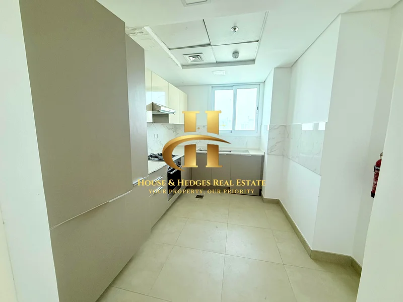 واسع | مطبخ مجهز | جاهز للانتقال63785900871810111