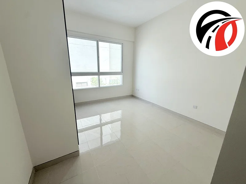 Luxurious Ready To Move /Close Kitchen//Chiller Fre //Close To Merto63804563217409114
