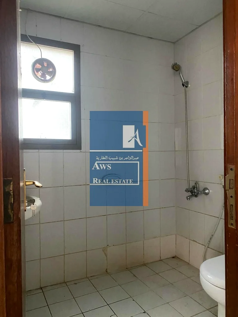 ستوديو مُحافظ عليه جيدًا في الرفاع، بر دبي، مباشرة من المالك، للعائلة63768846082690113