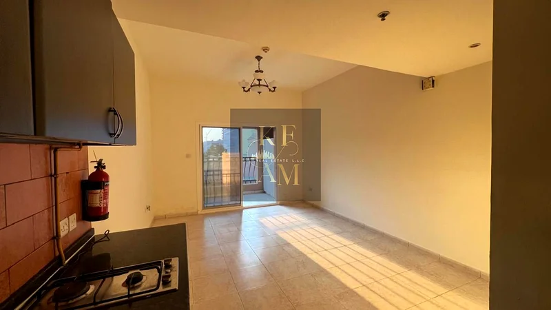 أرخص | استوديو | مع شرفة | Diamond Views 1 | JVC63788759271427111