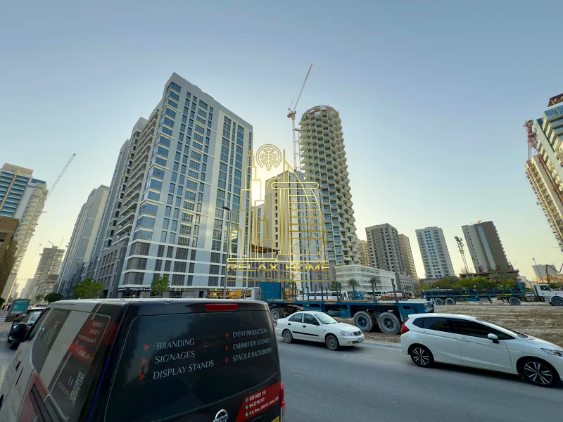 شقة جديدة بالكامل بغرفة نوم واحدة | تخطيط أنيق | شرفة كبيرة | موقف سيارات مغطى63780692804098110
