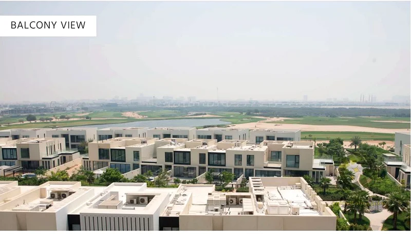 In the heart of an active and densely populated residential area63879537456769114