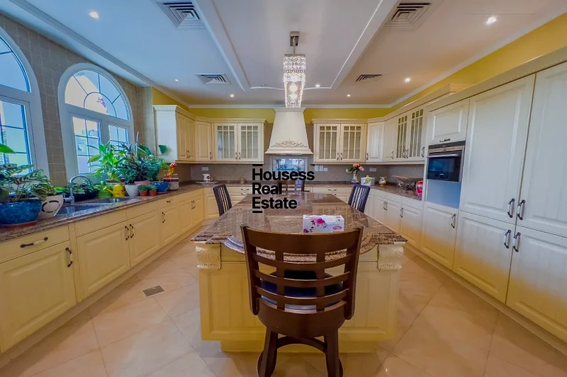 6 غرف نوم رئيسية | مفروشة بالكامل | شاغرة63743034084099111
