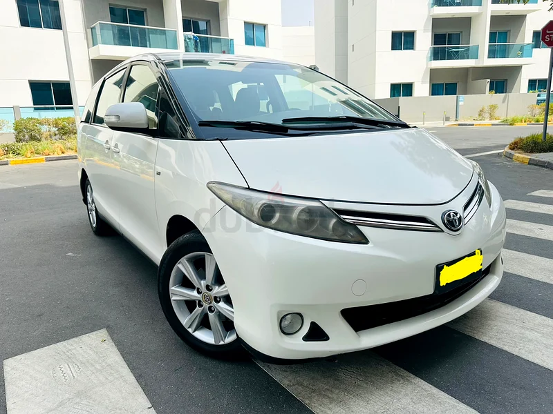 Toyota previa 201163612447172098112