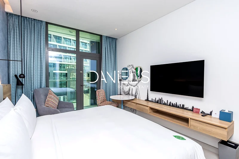 Exclusive | 10% ROI Guaranteed | Vacant + Ready64008261292033112