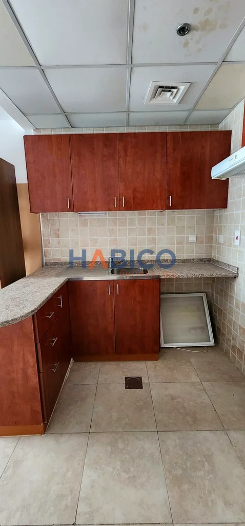 Studio in Dubai Gate 2 | High Floor | Canal & Skyline Views63749728761219114